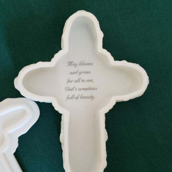 "May" Precious Moments Cross Trinket Box - Picture 5 of 8